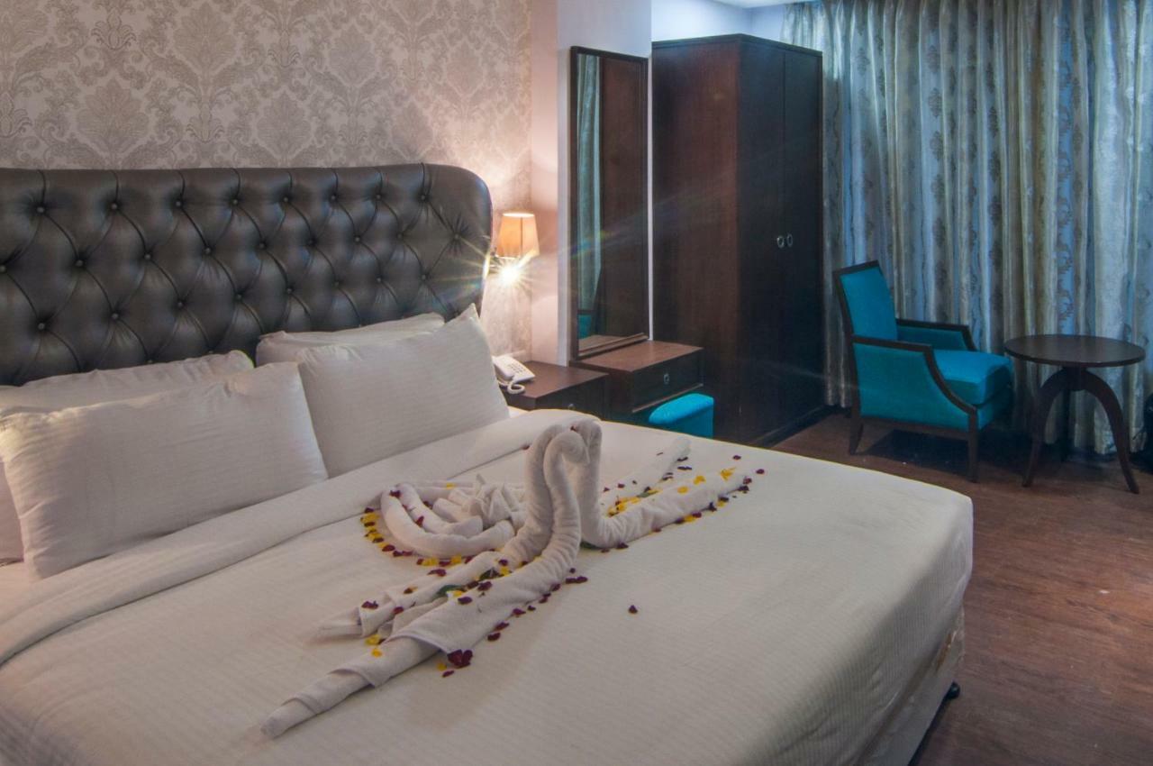 Jalsa Resort Indaur Exteriér fotografie