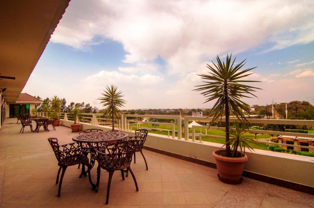 Jalsa Resort Indaur Exteriér fotografie